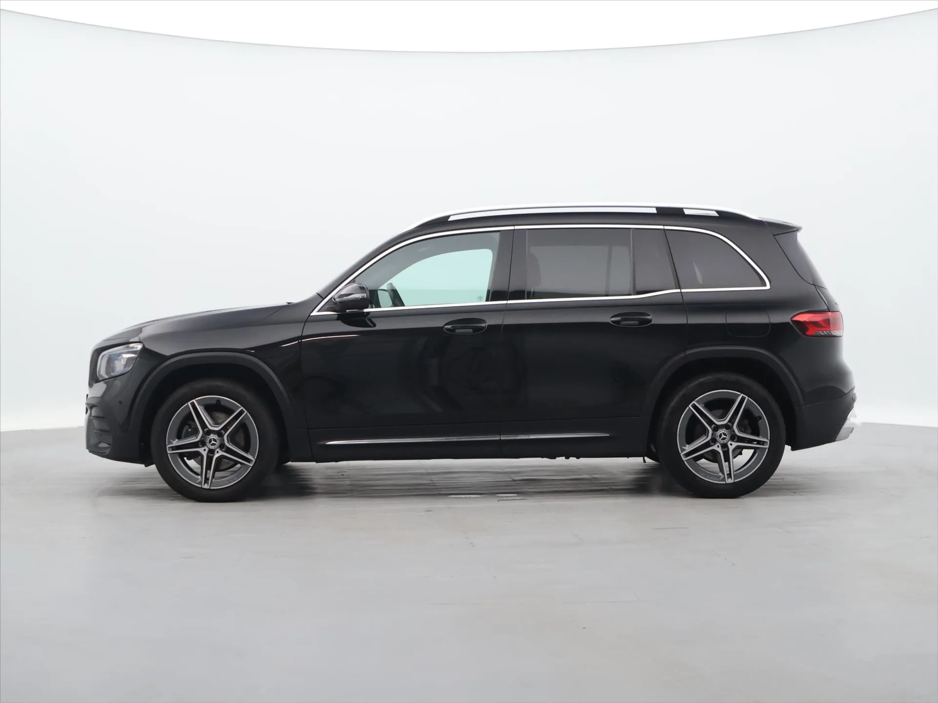 Mercedes-Benz GLB - Náhled 3