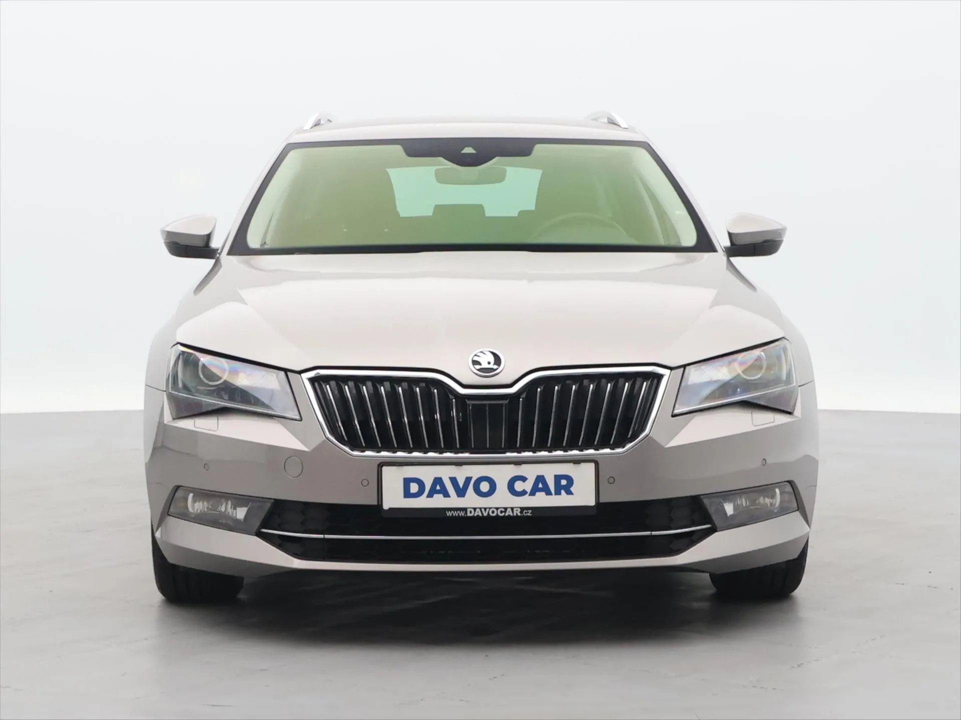 Škoda Superb - Náhled 2