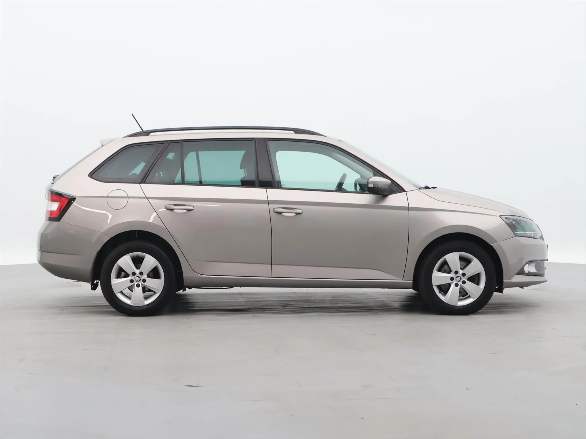 Škoda Fabia - Náhled 8
