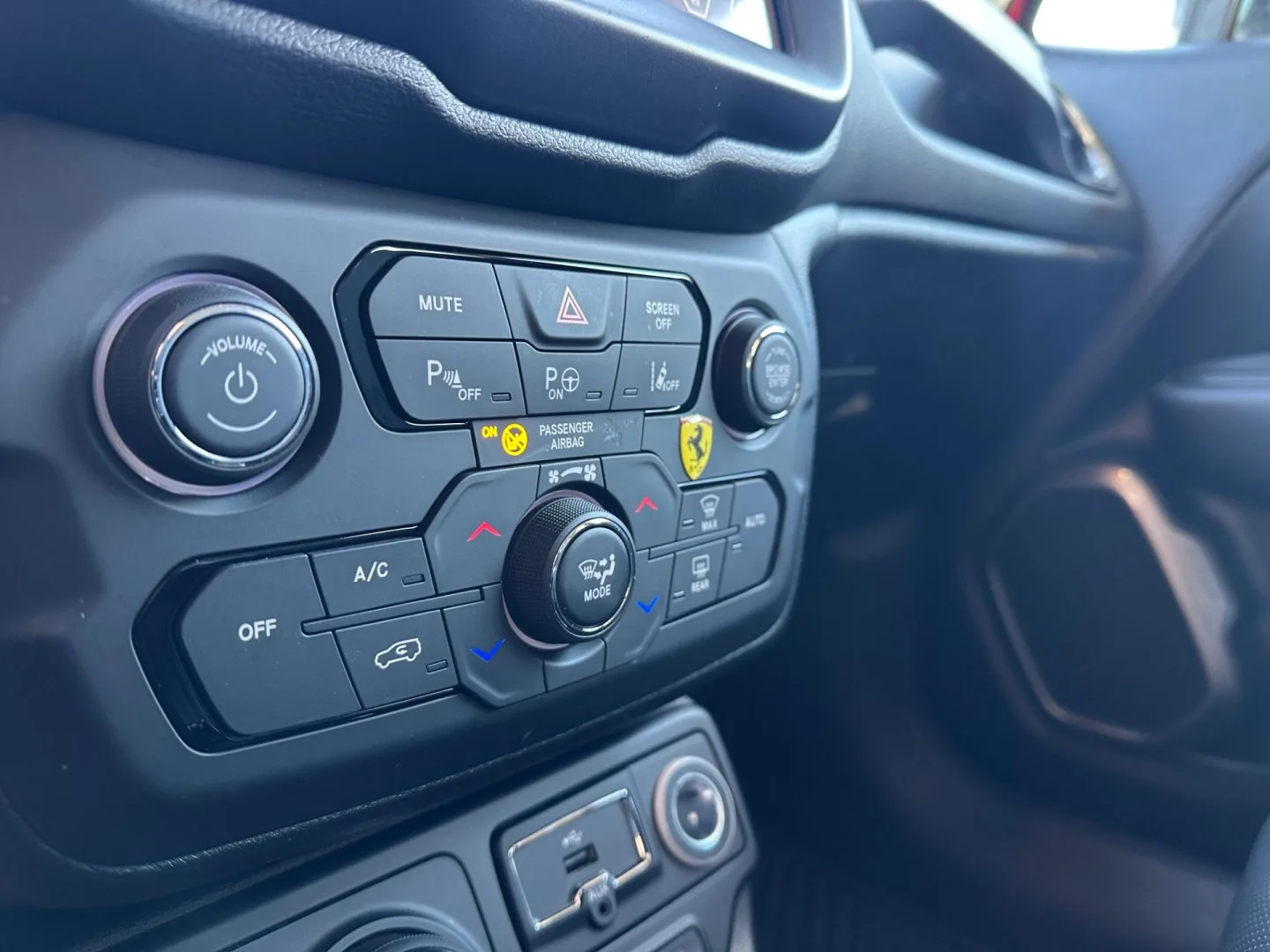Jeep Renegade - Náhled 13