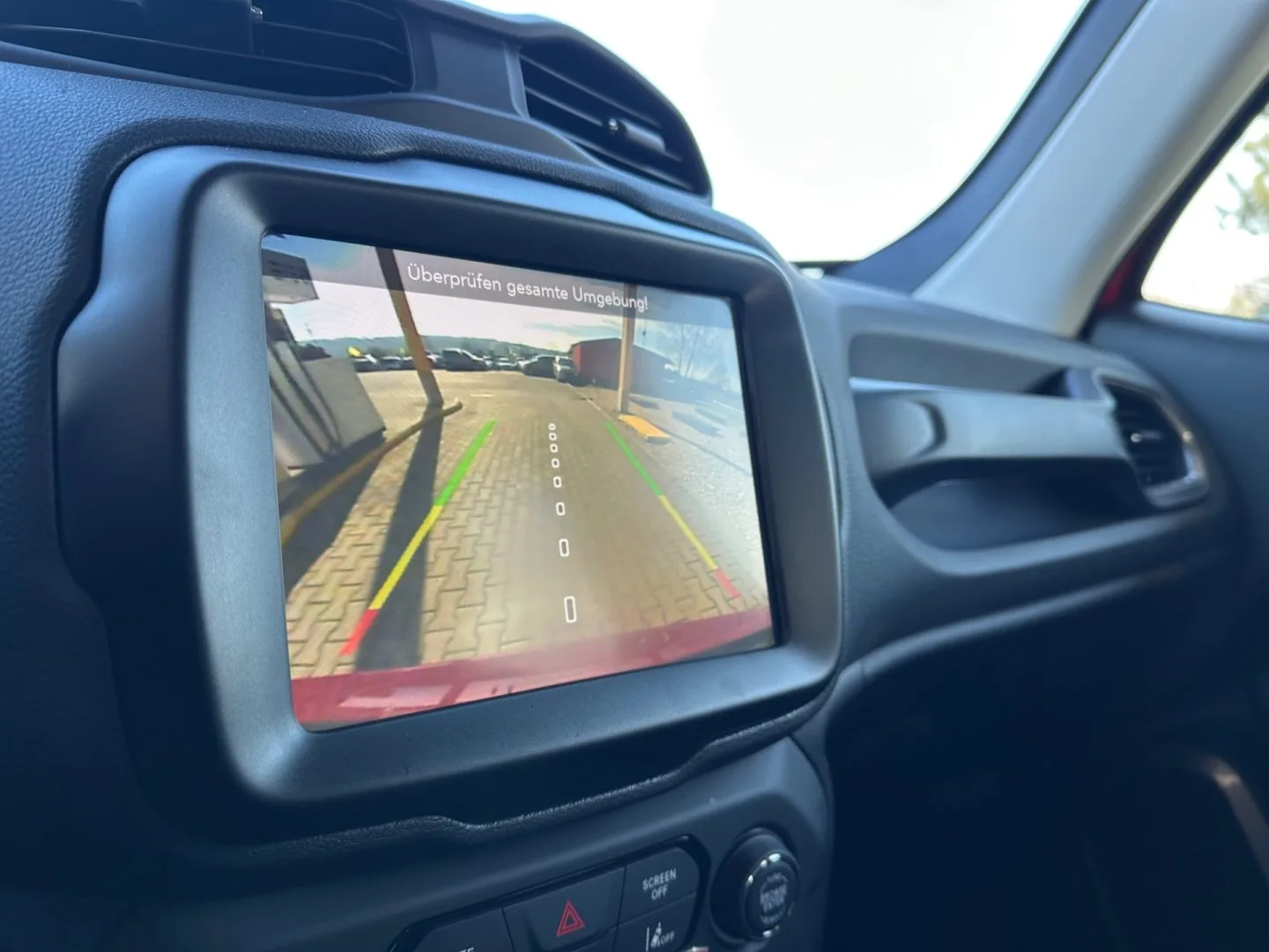 Jeep Renegade - Náhled 15