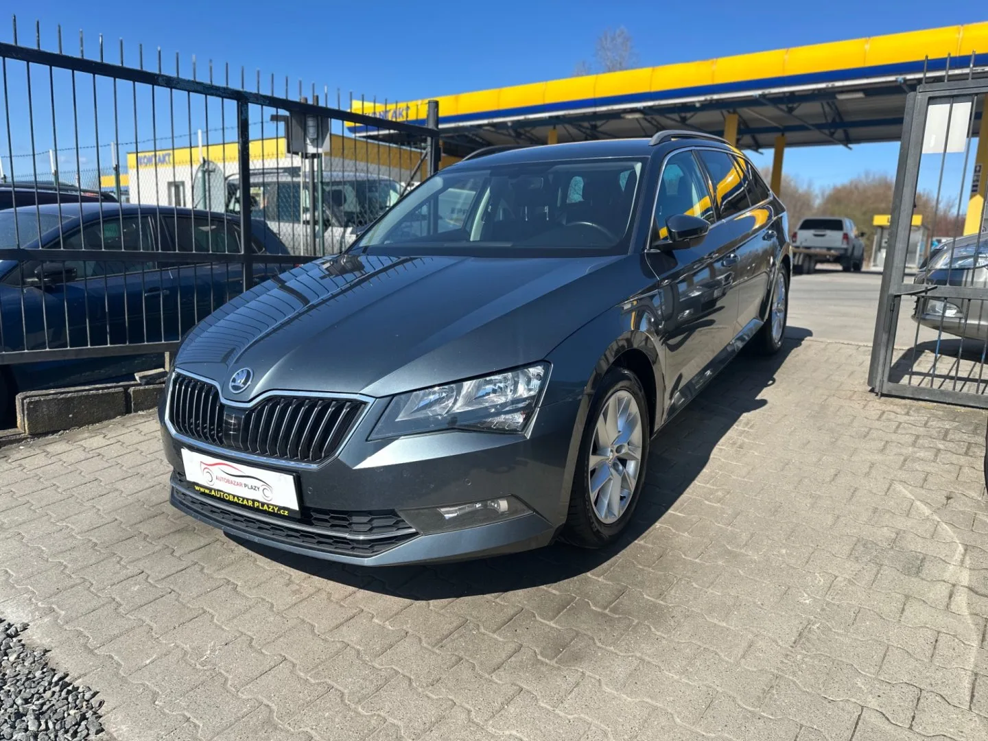 Škoda Superb - Náhled 2