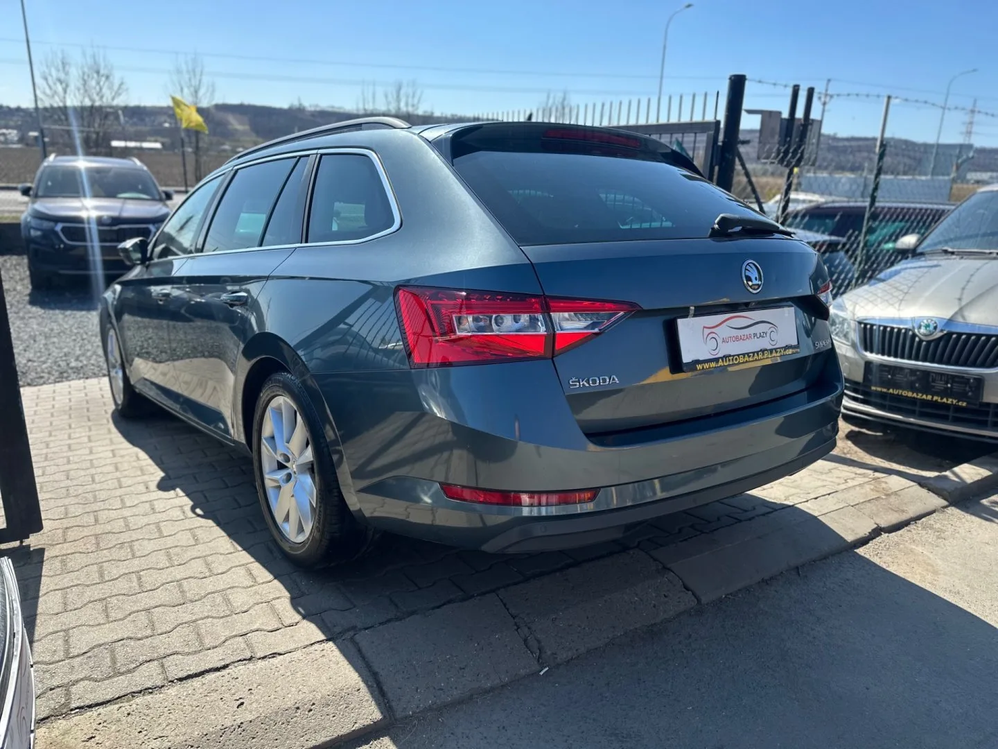 Škoda Superb - Náhled 3