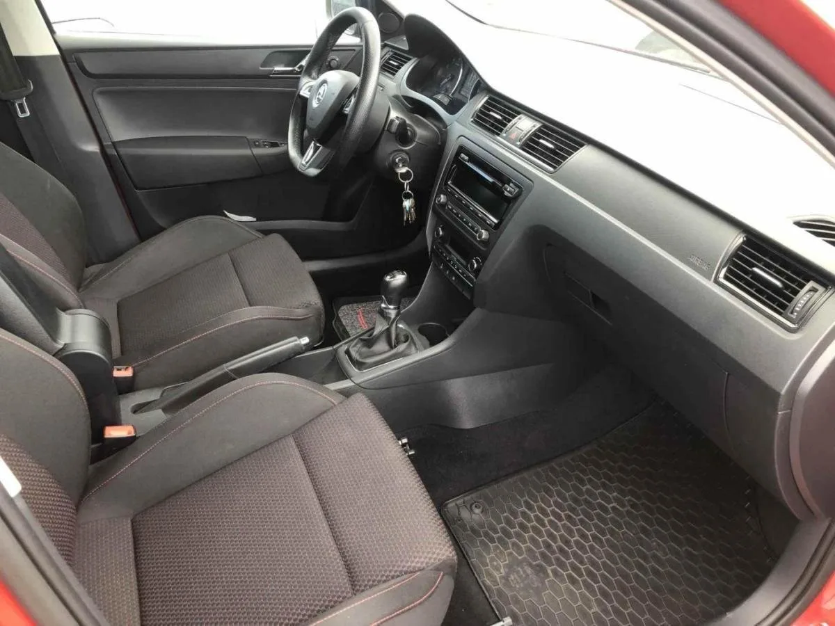 Škoda Rapid - Náhled 9