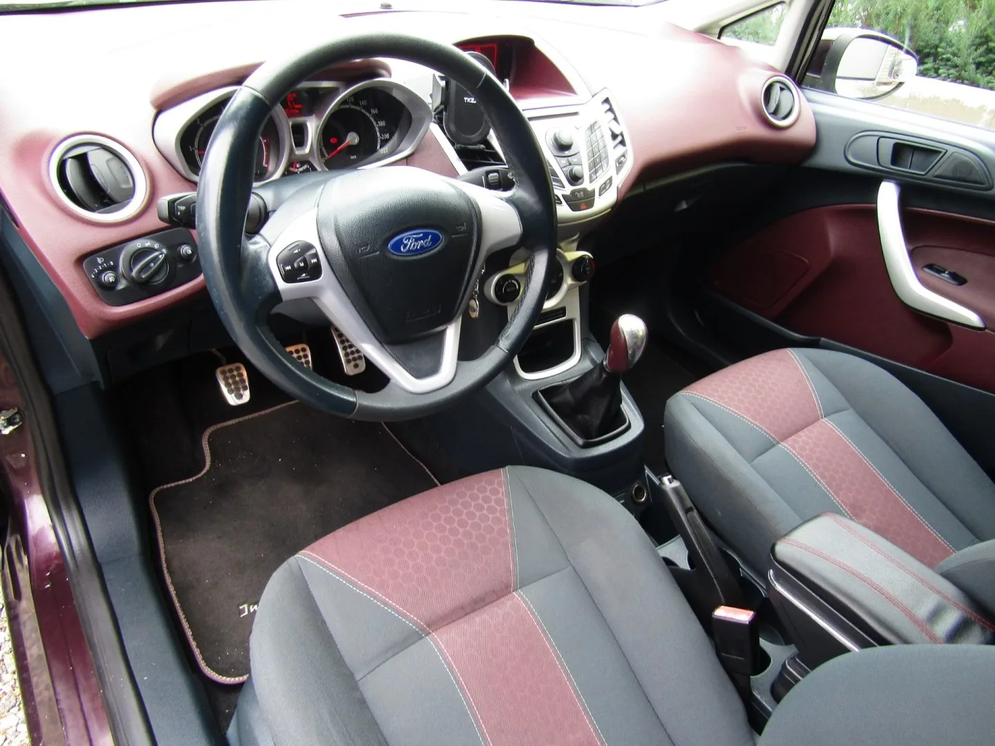 Ford Fiesta - Náhled 13