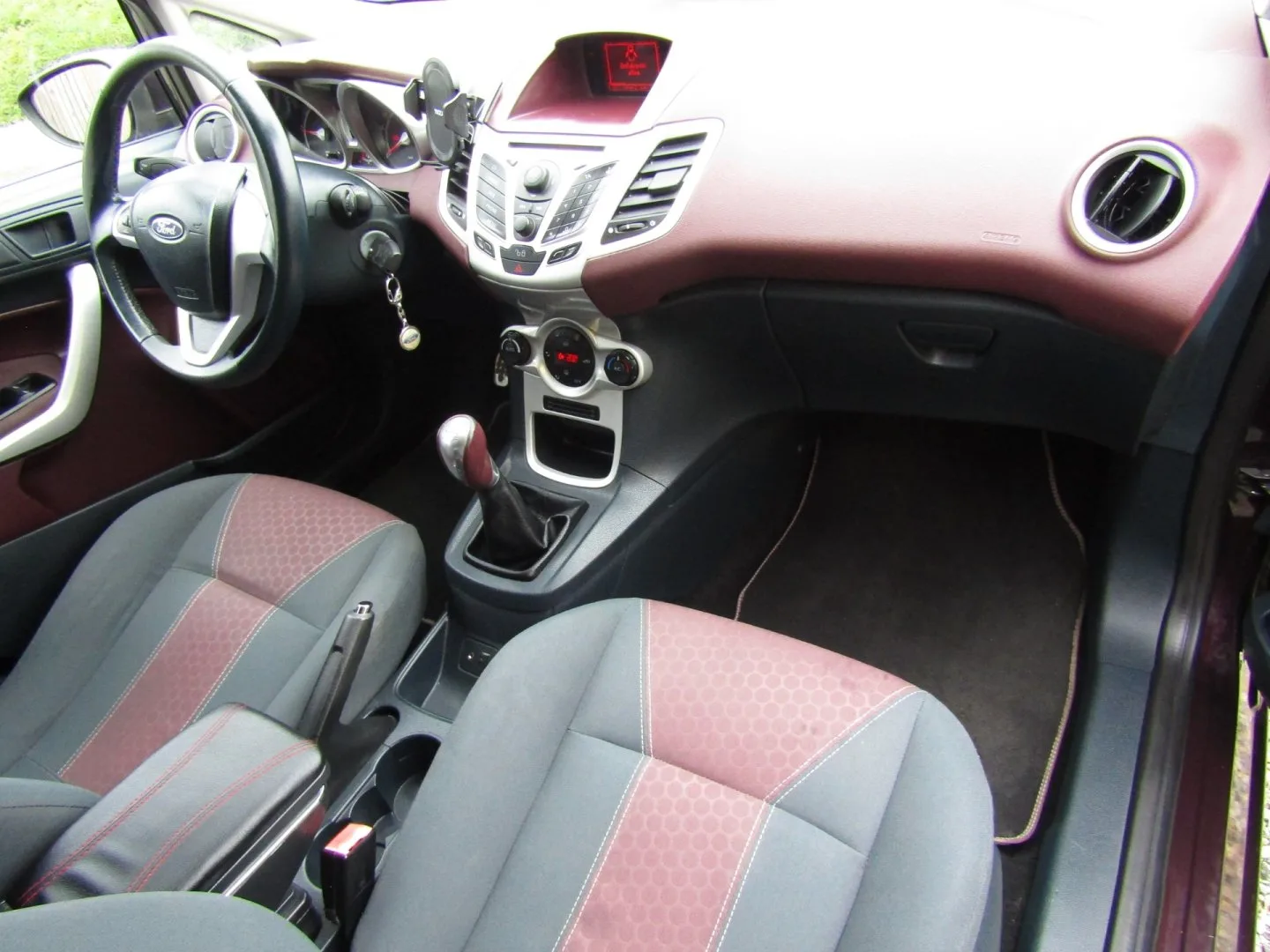 Ford Fiesta - Náhled 14