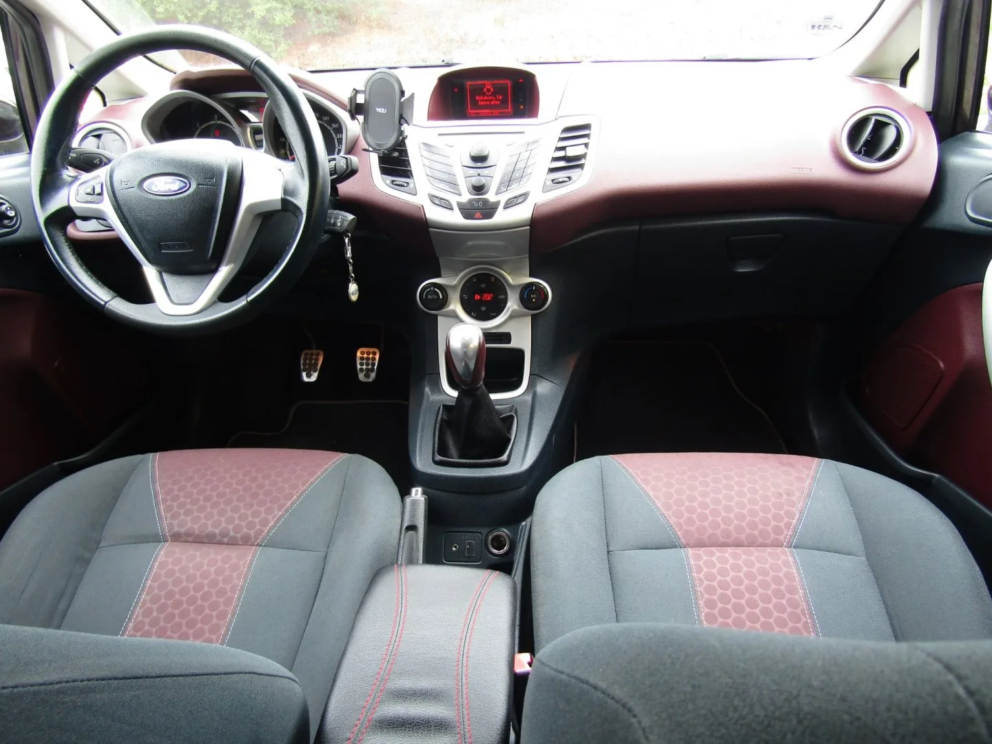Ford Fiesta - Náhled 15