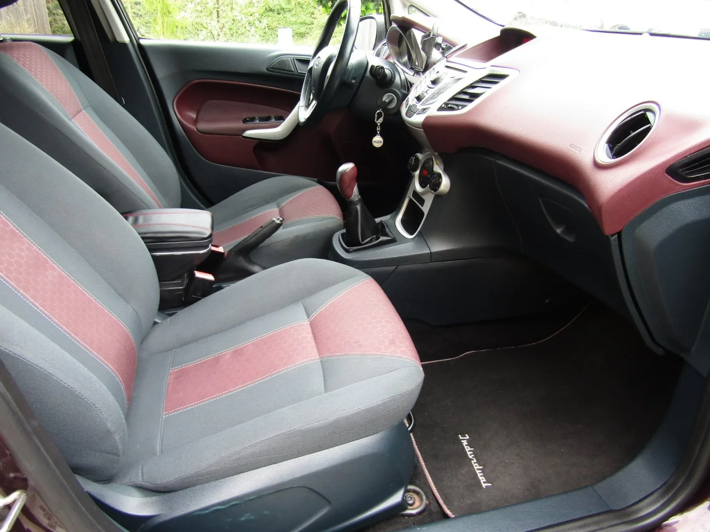 Ford Fiesta - Náhled 26