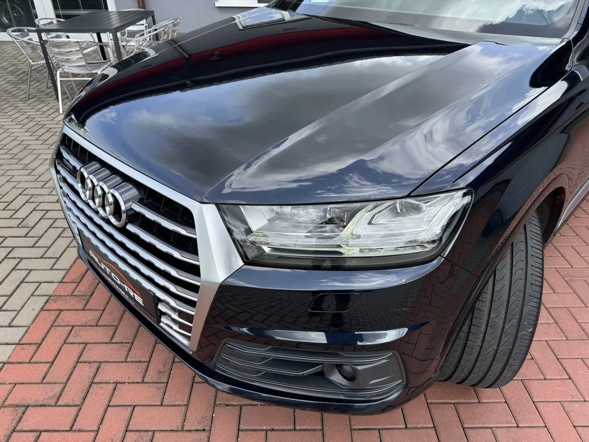 Audi Q7 - Náhled 35