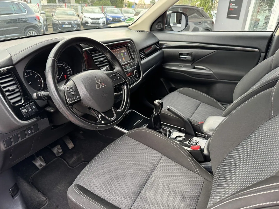 Mitsubishi Outlander - Náhled 26