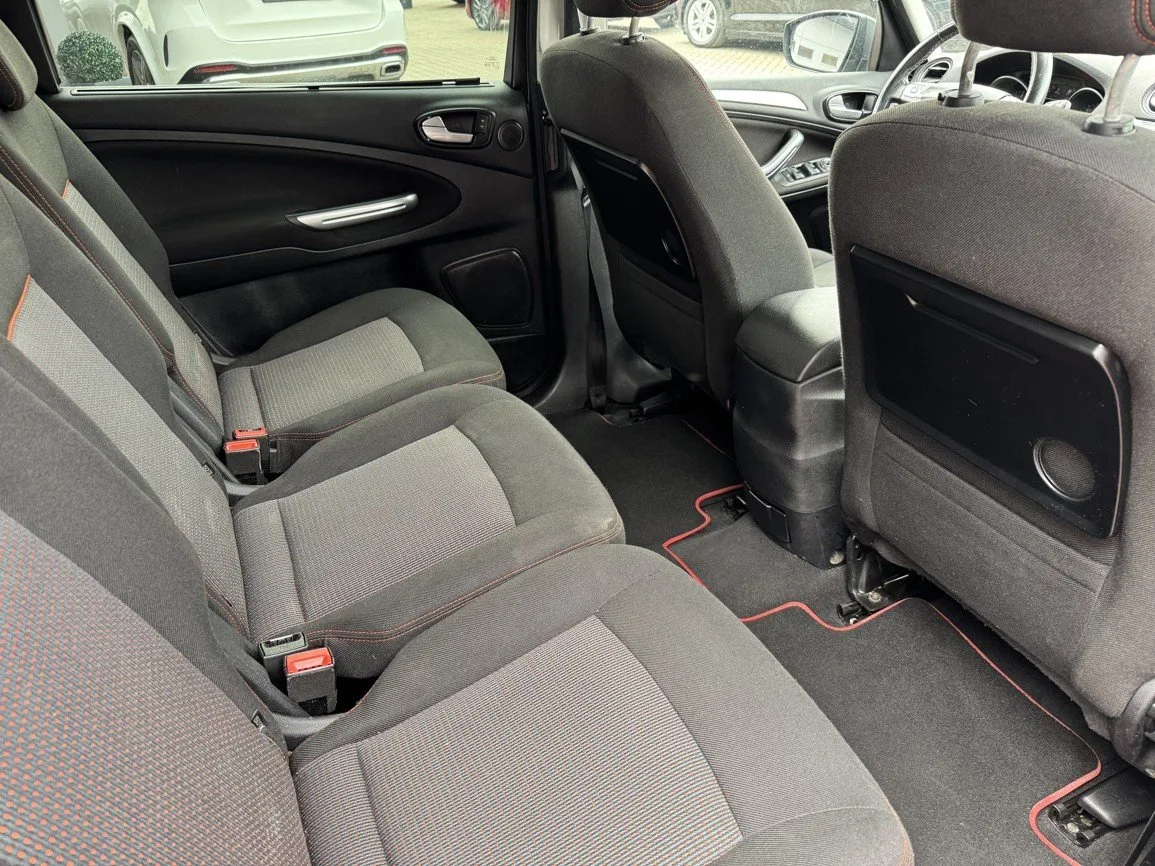Ford Galaxy - Náhled 17