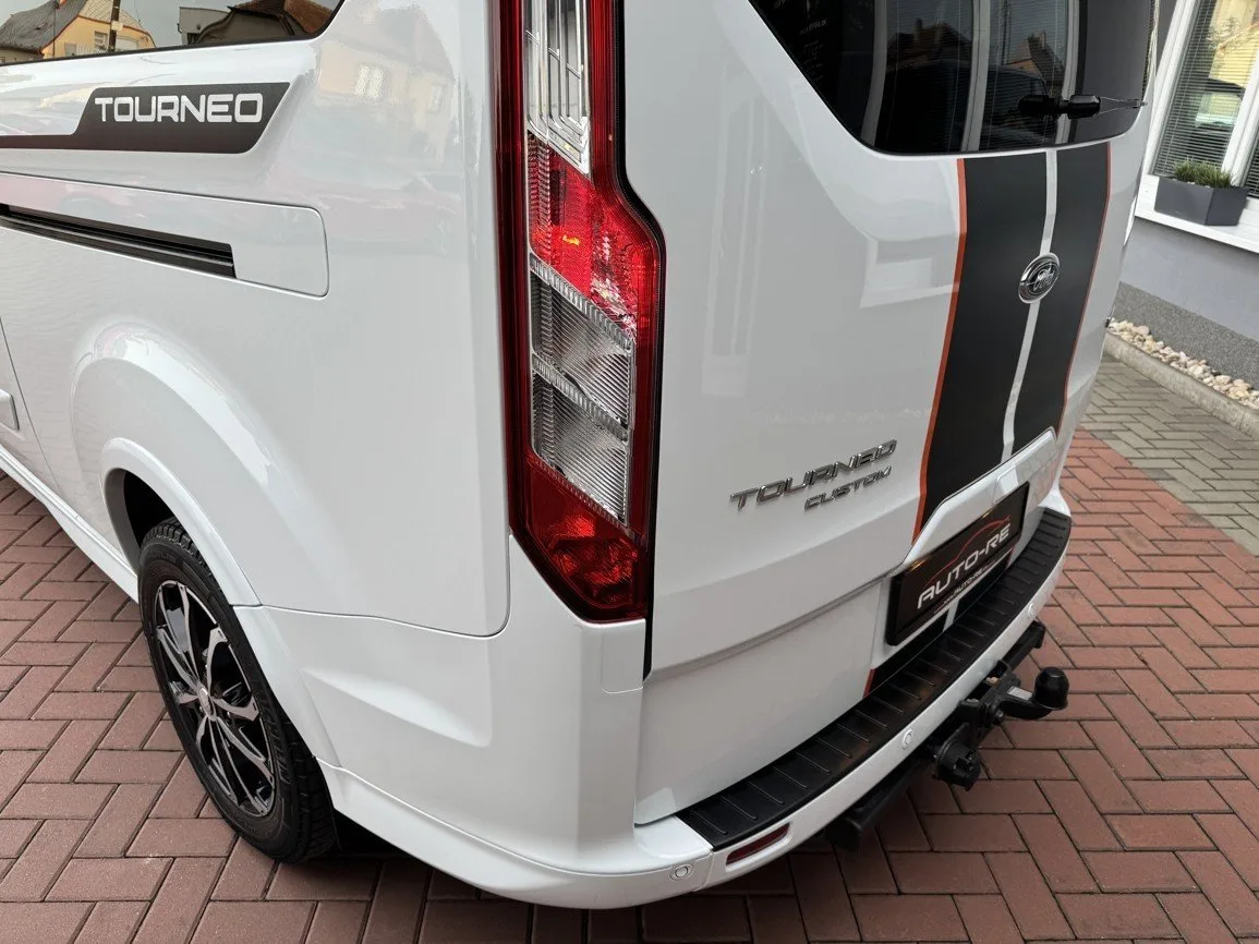 Ford Tourneo Custom - Náhled 43