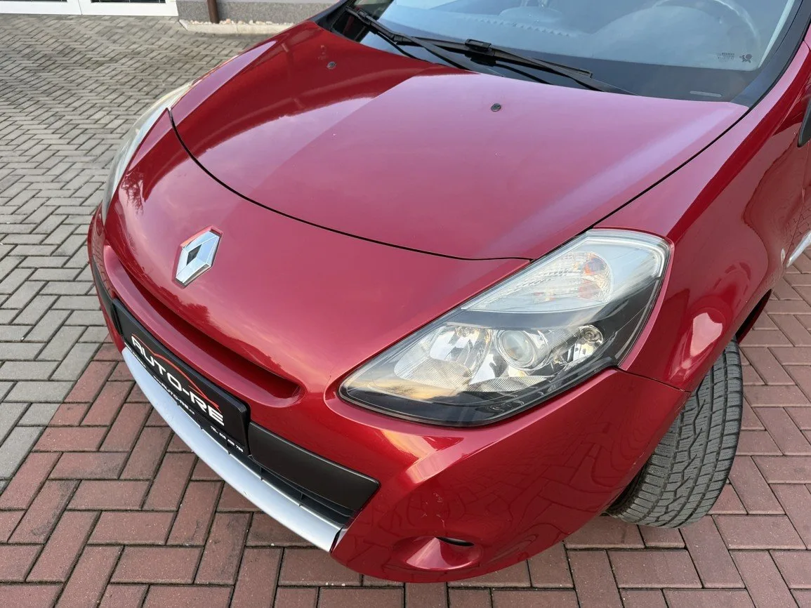 Renault Clio - Náhled 33
