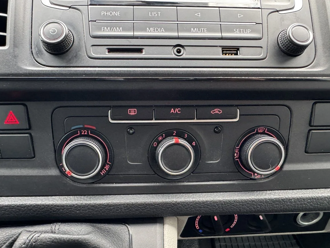 Volkswagen Transporter - Náhled 15