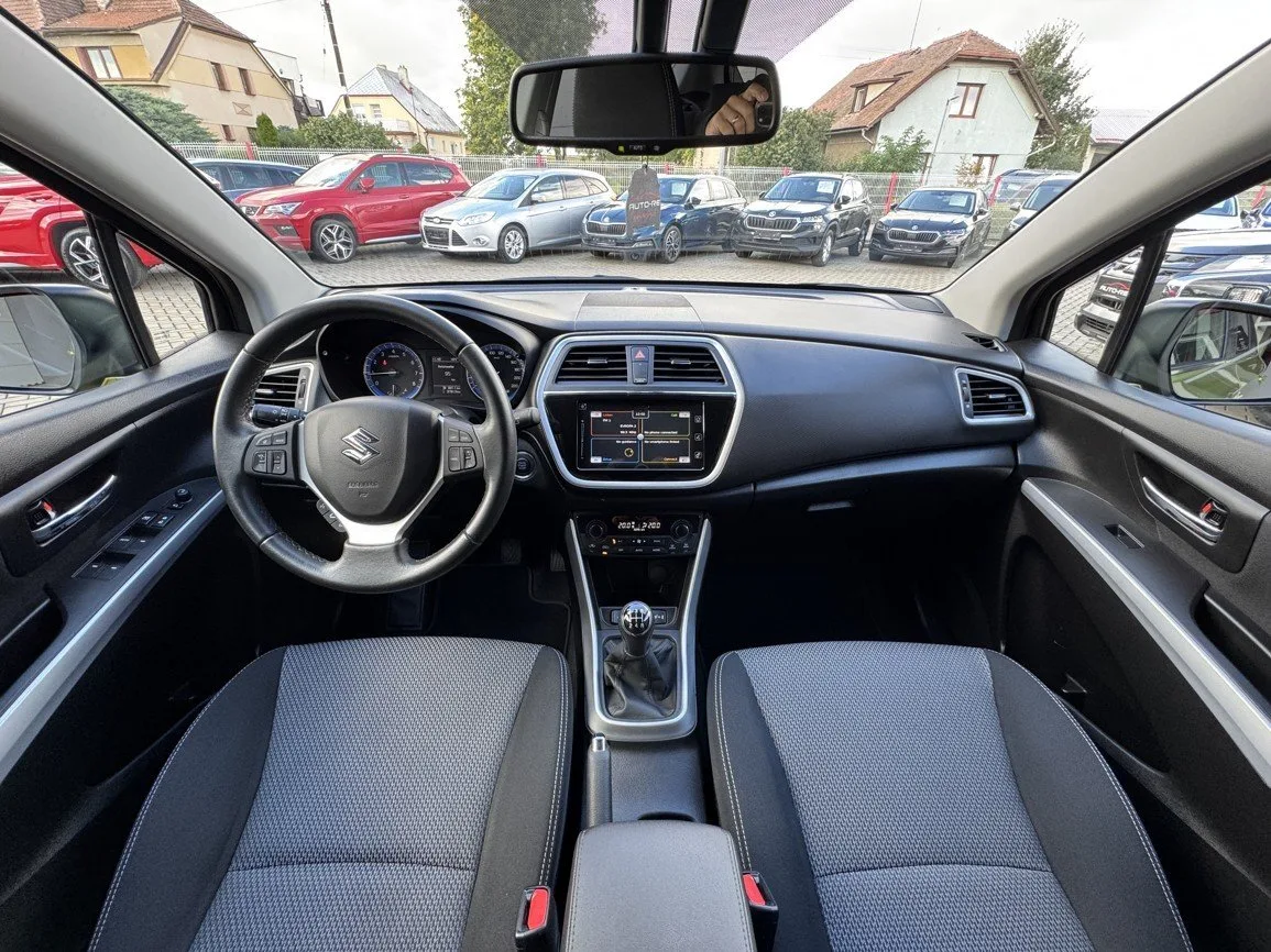 Suzuki SX4 S-Cross - Náhled 6
