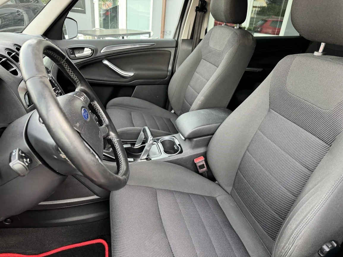 Ford Galaxy - Náhled 25