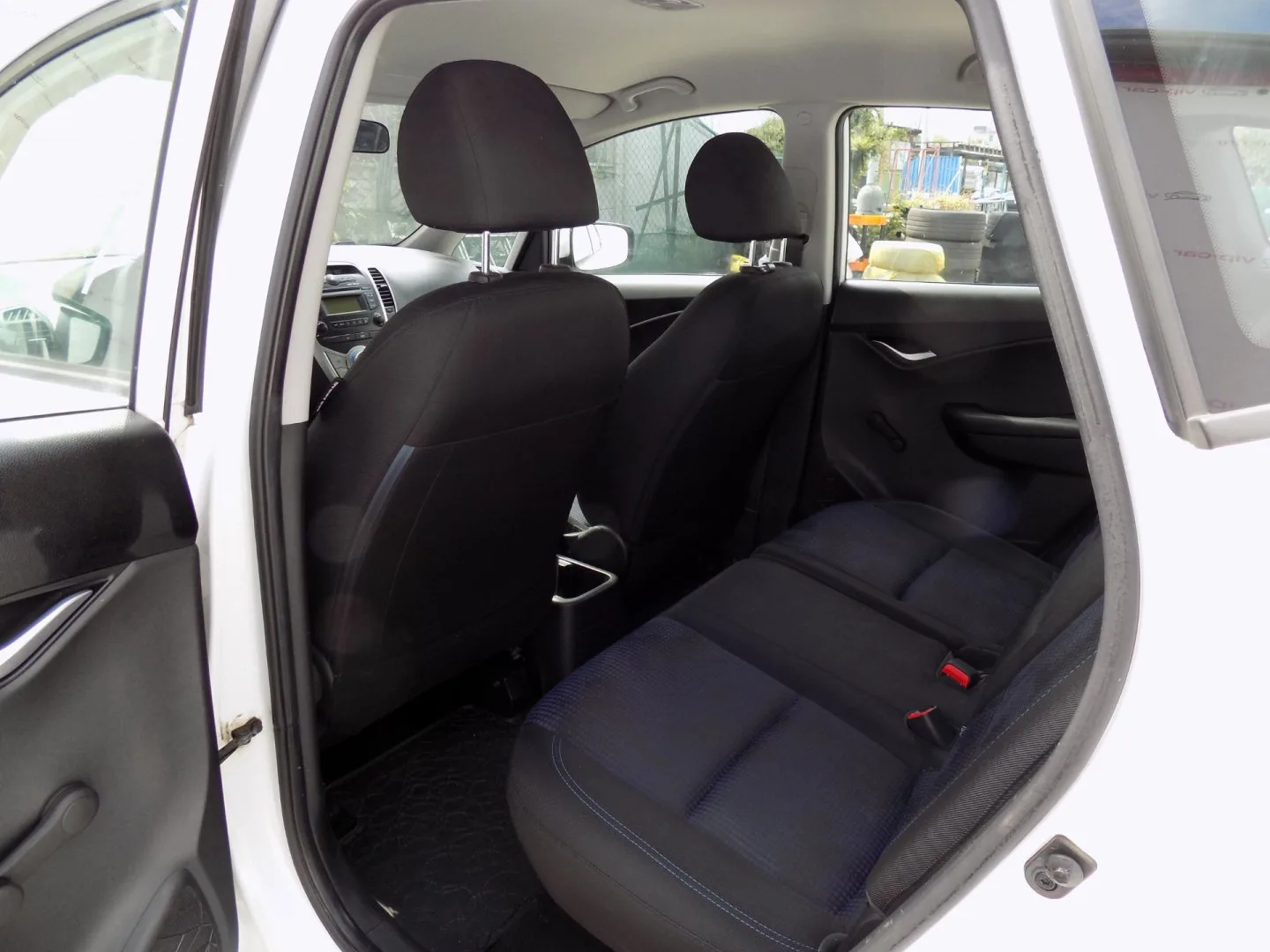 Hyundai ix20 - Náhled 10