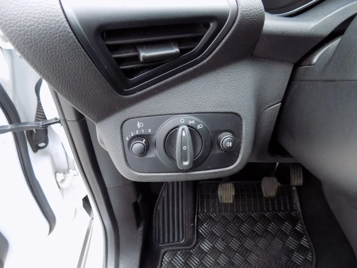 Ford C-MAX - Náhled 22