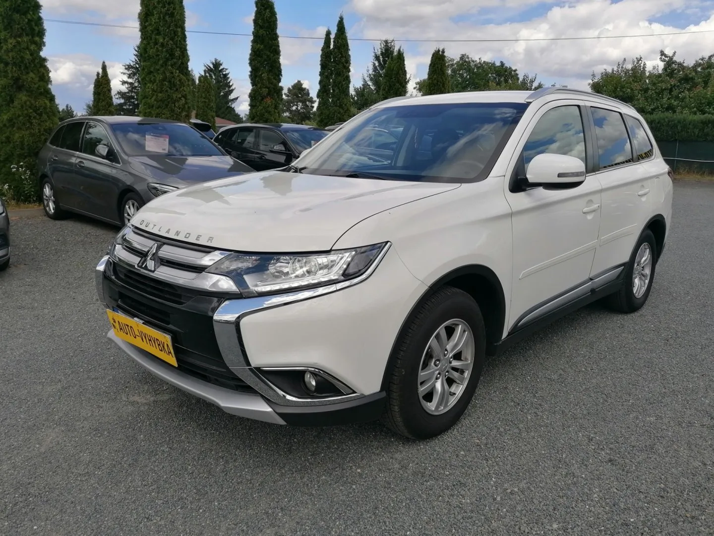 Mitsubishi Outlander – fotografie 2