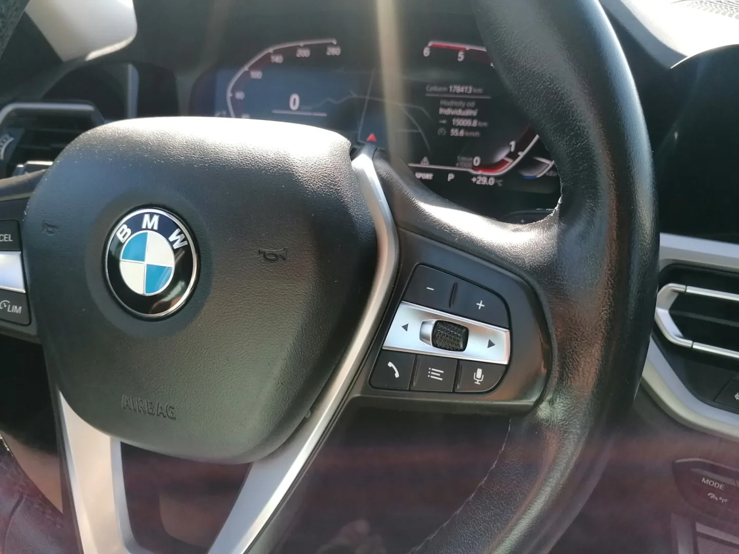 BMW Řada 3 - Náhled 23